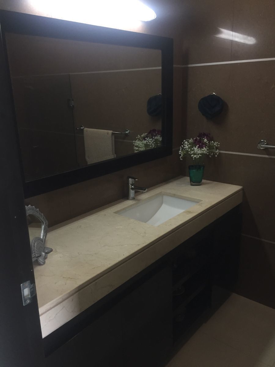 casa-en-venta--en-yucatan-country-club-frente-al-hoyo-8-y-1812-31594
