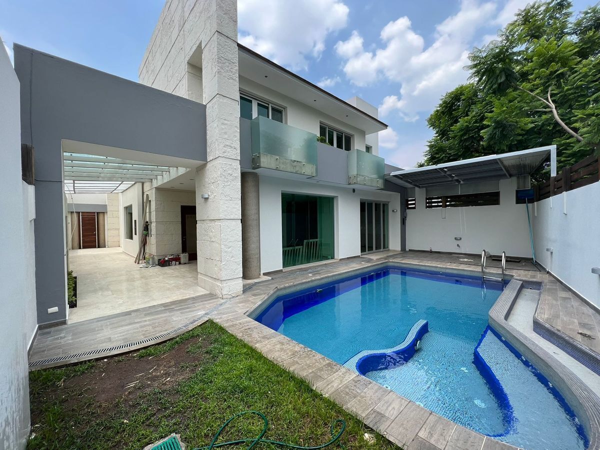 casa-en-venta--o-renta-en-coto-en-fracc-puerta-de-hierro10-30413