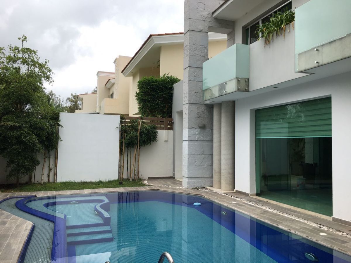 casa-en-venta--o-renta-en-coto-en-fracc-puerta-de-hierro25-30413