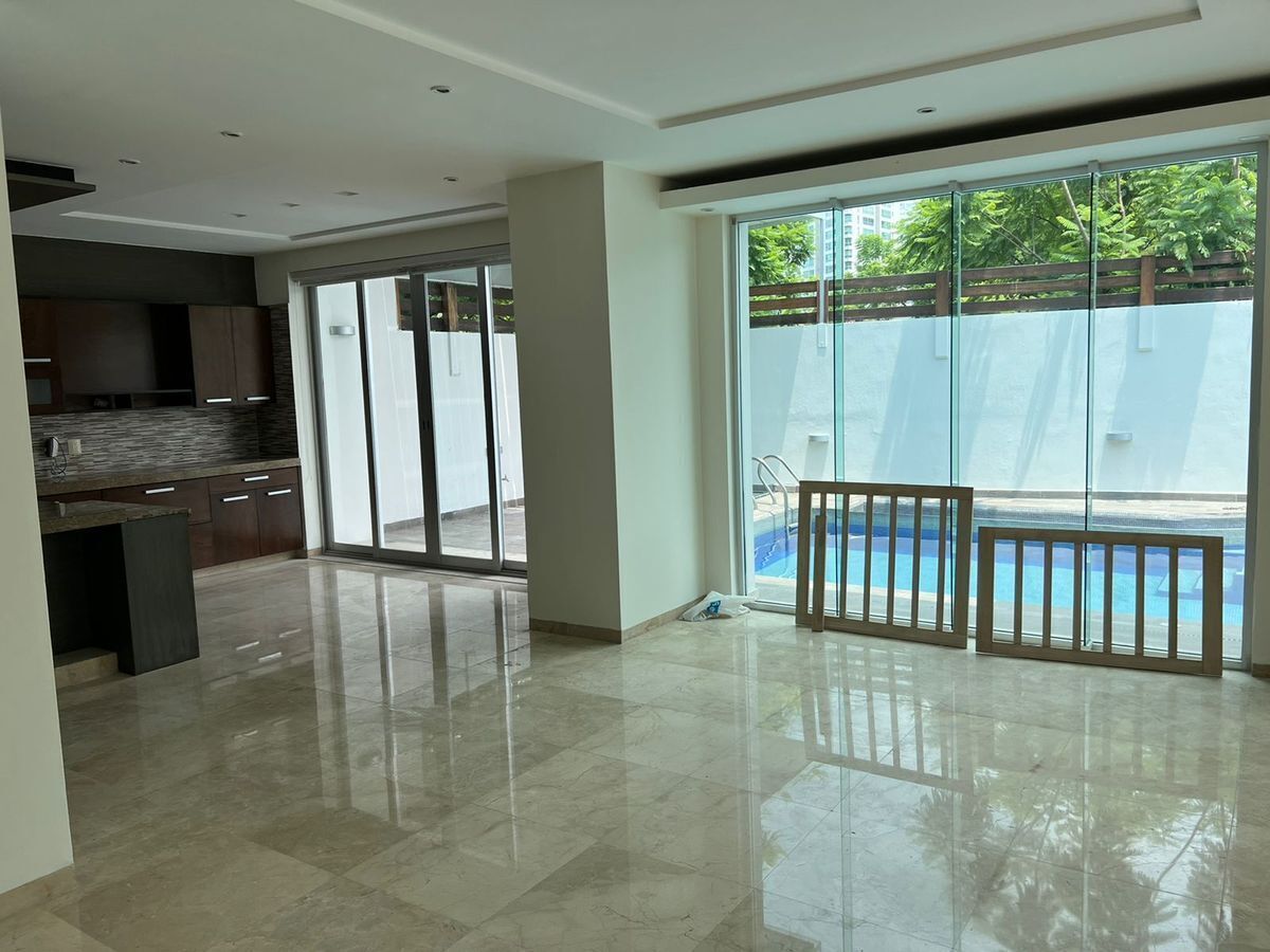 casa-en-venta--o-renta-en-coto-en-fracc-puerta-de-hierro6-30413