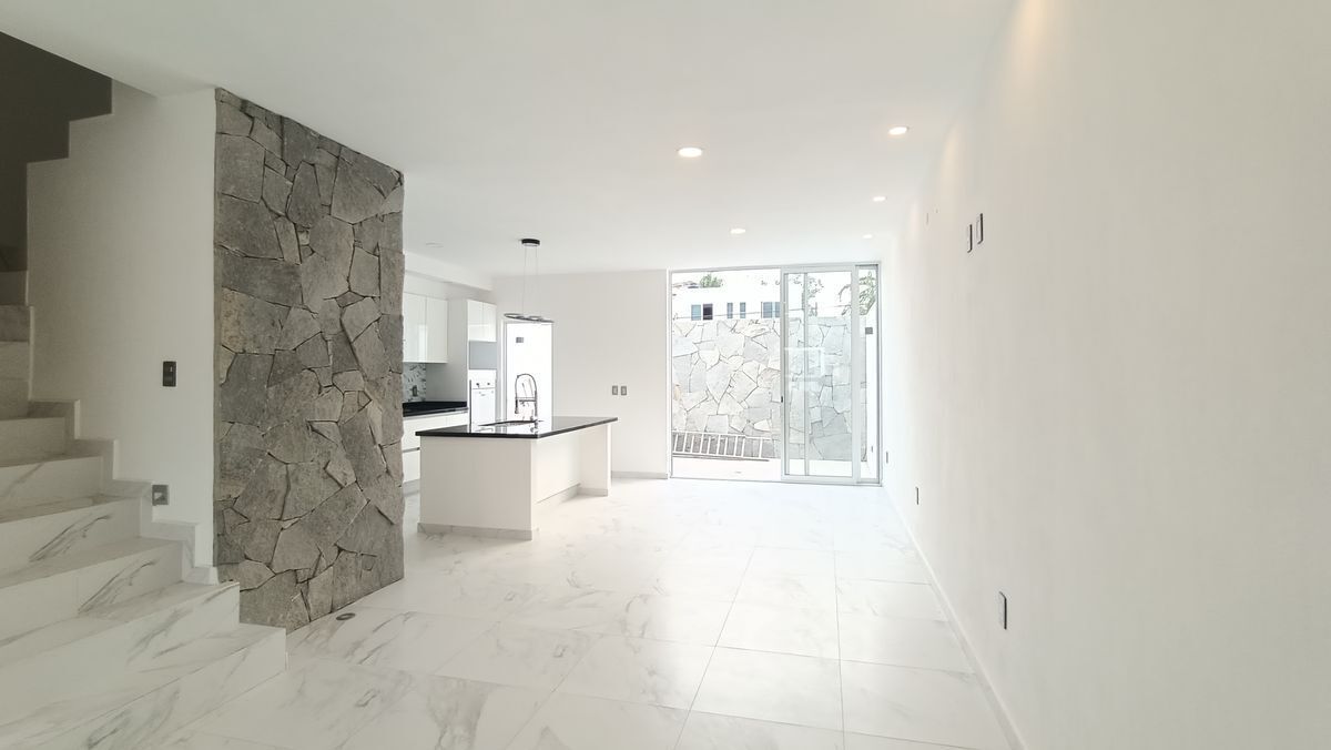 casa-en-venta--savia-central--en-san-isidro-zapopan-a-solo--15-min-de-andares3-34981