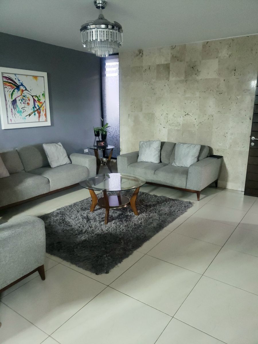 casa-en-venta-4-recamaras-en-fraccionamiento-refugio-queretaro11-12366