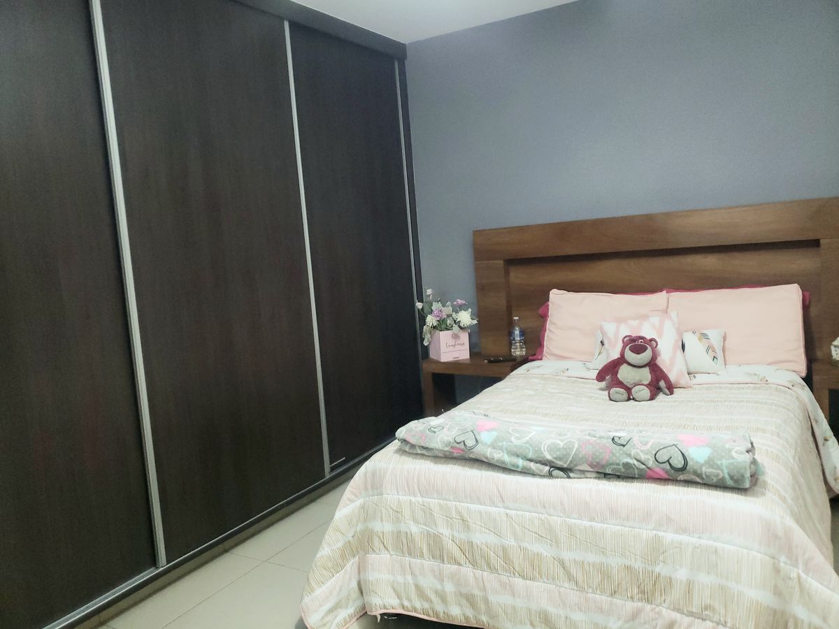 casa-en-venta-4-recamaras-en-fraccionamiento-refugio-queretaro7-12366