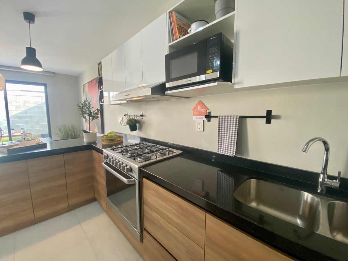 casa-en-venta-a-metros-de-blvd-aeropuerto-en-len-guanajuato6-30841