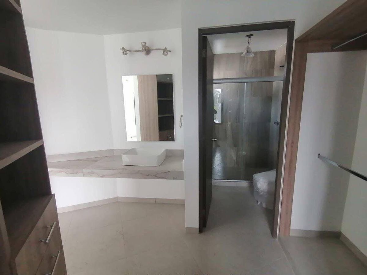 casa-en-venta-al-norte-de-cuernavaca10-36738
