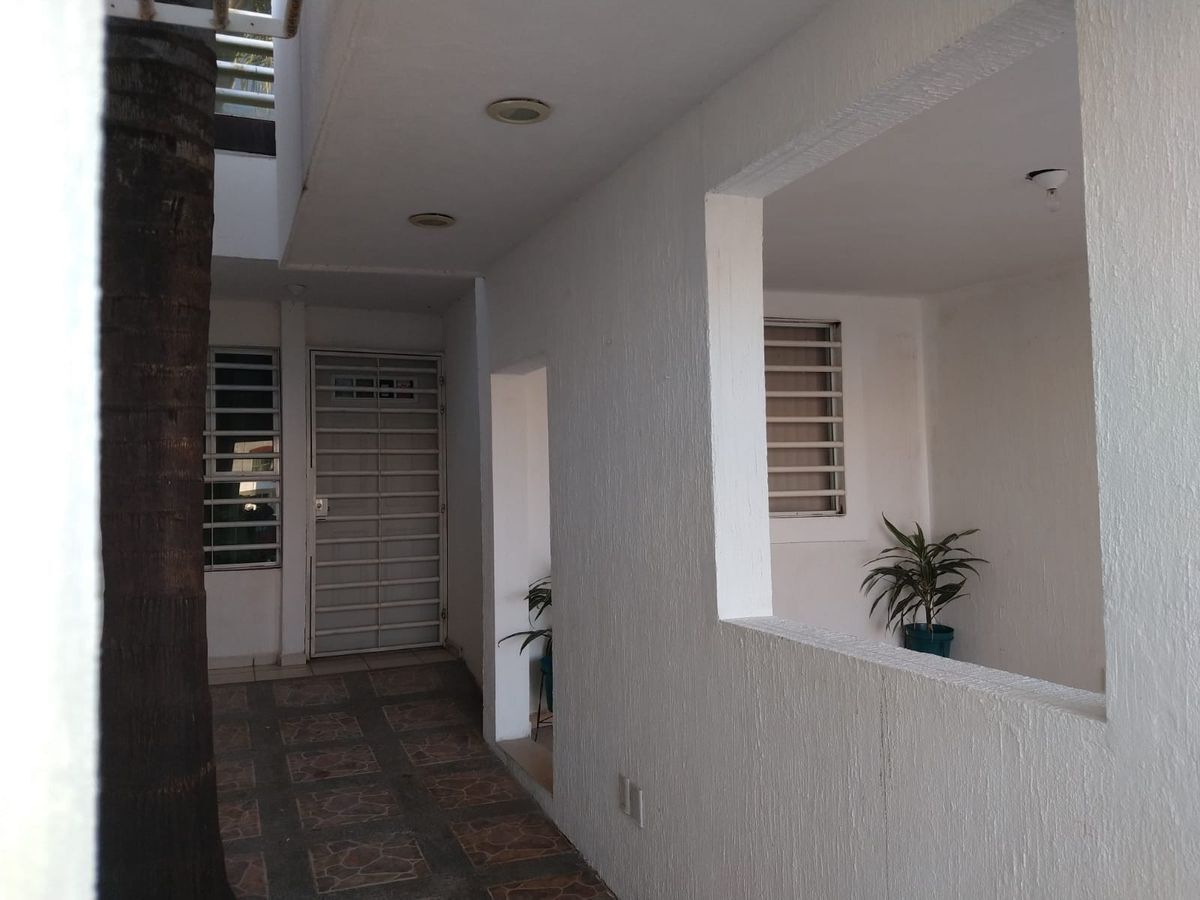 casa-en-venta-brisas-del-pedregal-al-sur-de-len-por-salida-a-eje-metropolitano10-28289