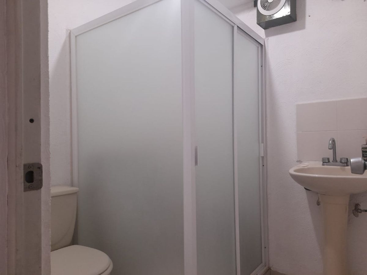 casa-en-venta-brisas-del-pedregal-al-sur-de-len-por-salida-a-eje-metropolitano23-28289