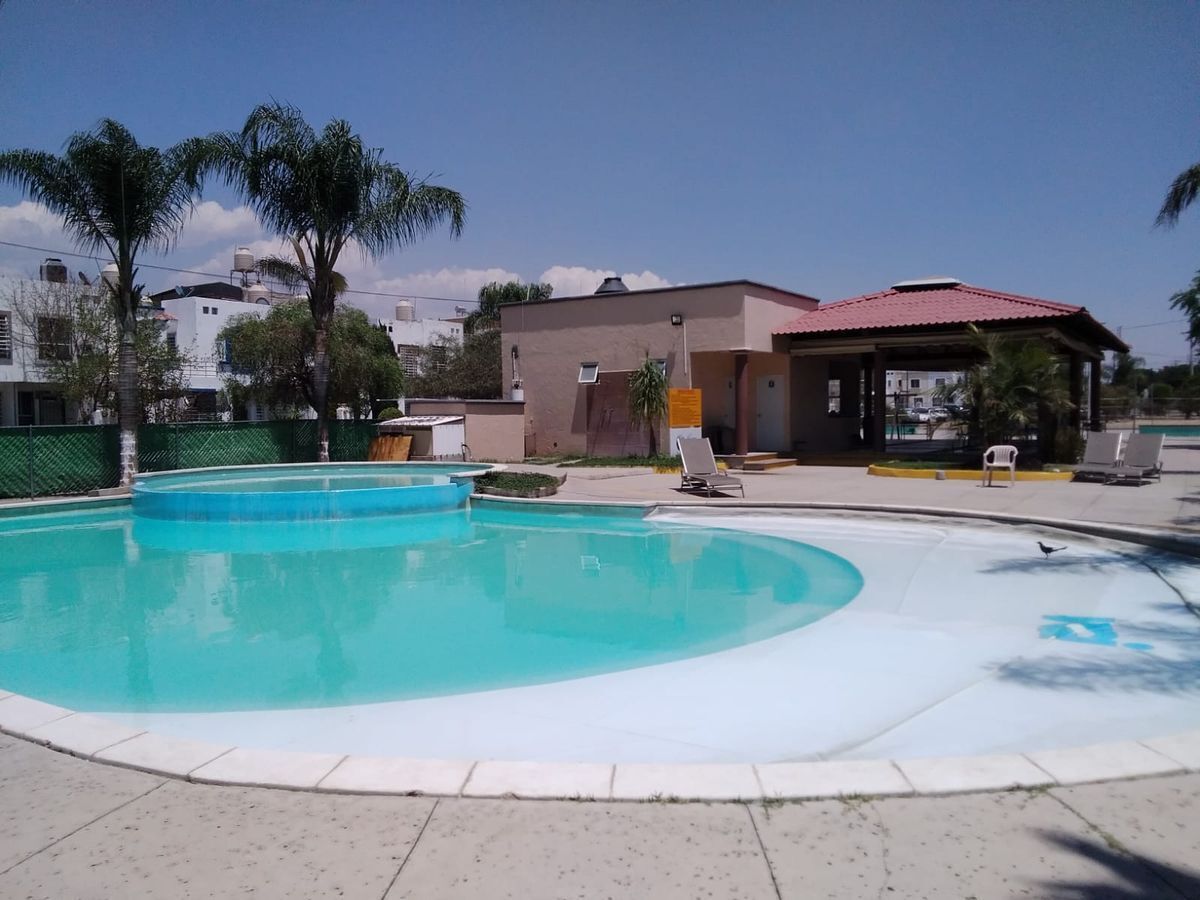 casa-en-venta-brisas-del-pedregal-al-sur-de-len-por-salida-a-eje-metropolitano27-28289
