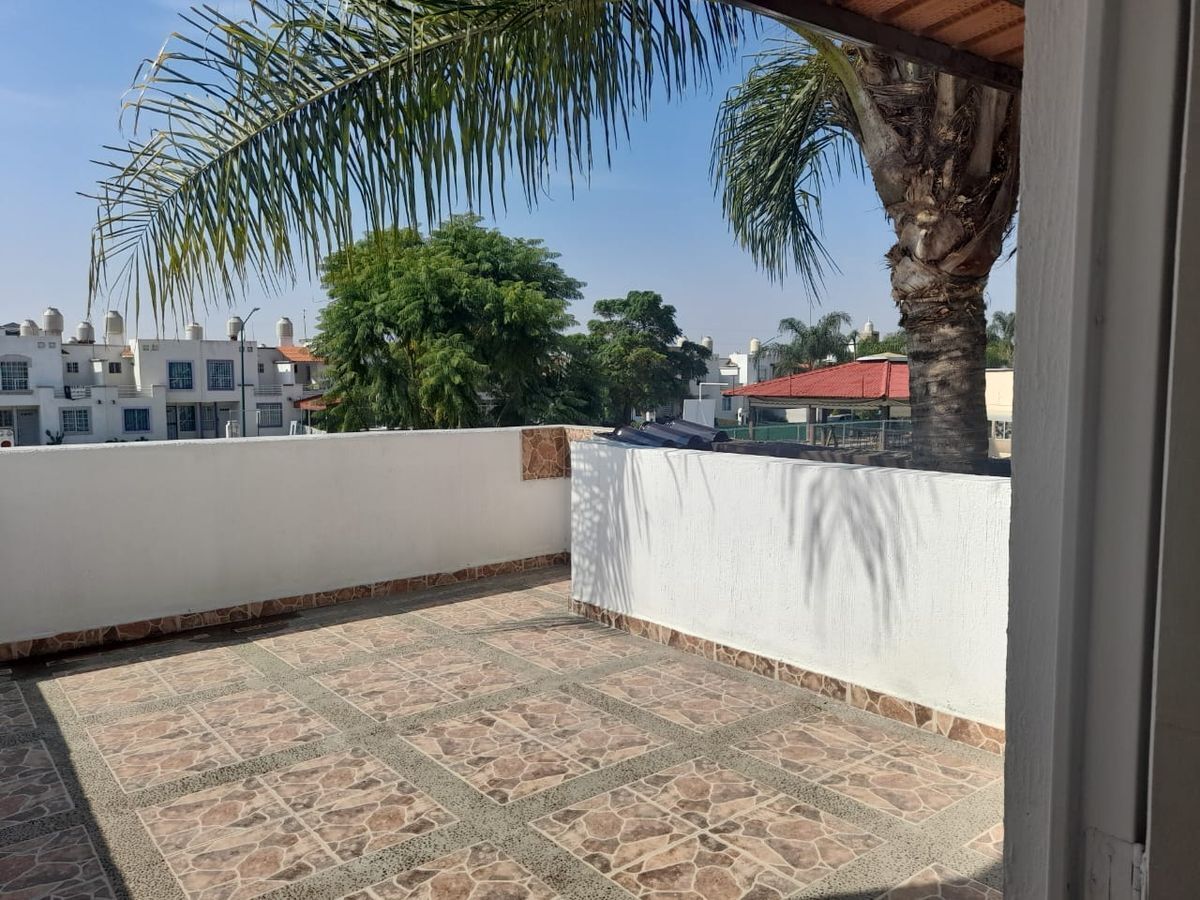 casa-en-venta-brisas-del-pedregal-al-sur-de-len-por-salida-a-eje-metropolitano33-28289
