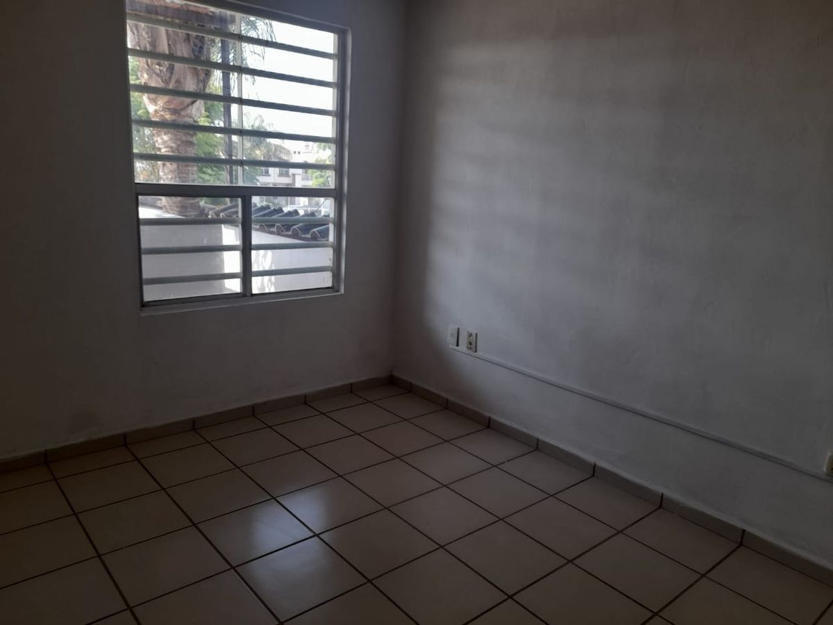 casa-en-venta-brisas-del-pedregal-al-sur-de-len-por-salida-a-eje-metropolitano6-28289
