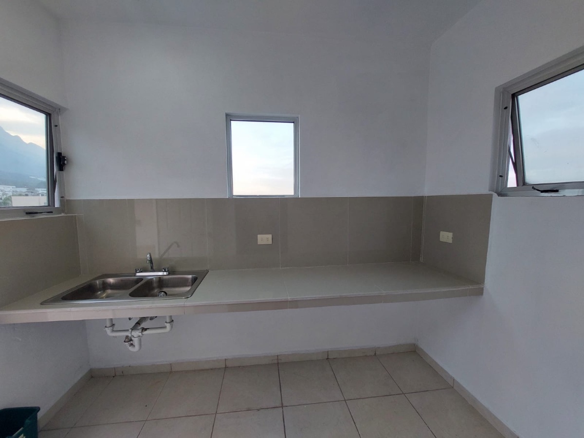 casa-en-venta-cgran-distribucin-bosques-de-cumbres-arriba-de-leones27-33492