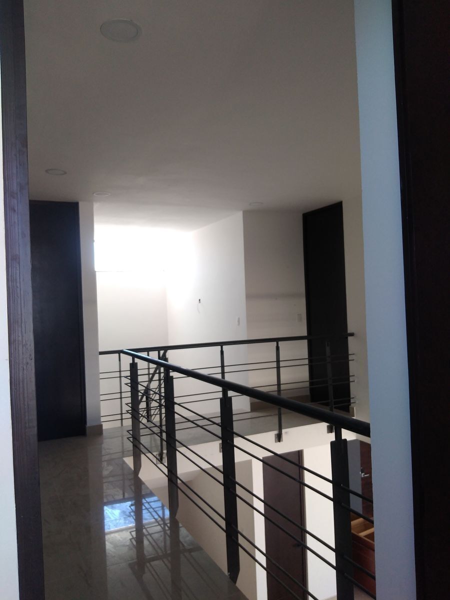 casa-en-venta-con-4-recamaras-una-en-planta-baja-en-terreno-amplio14-13070