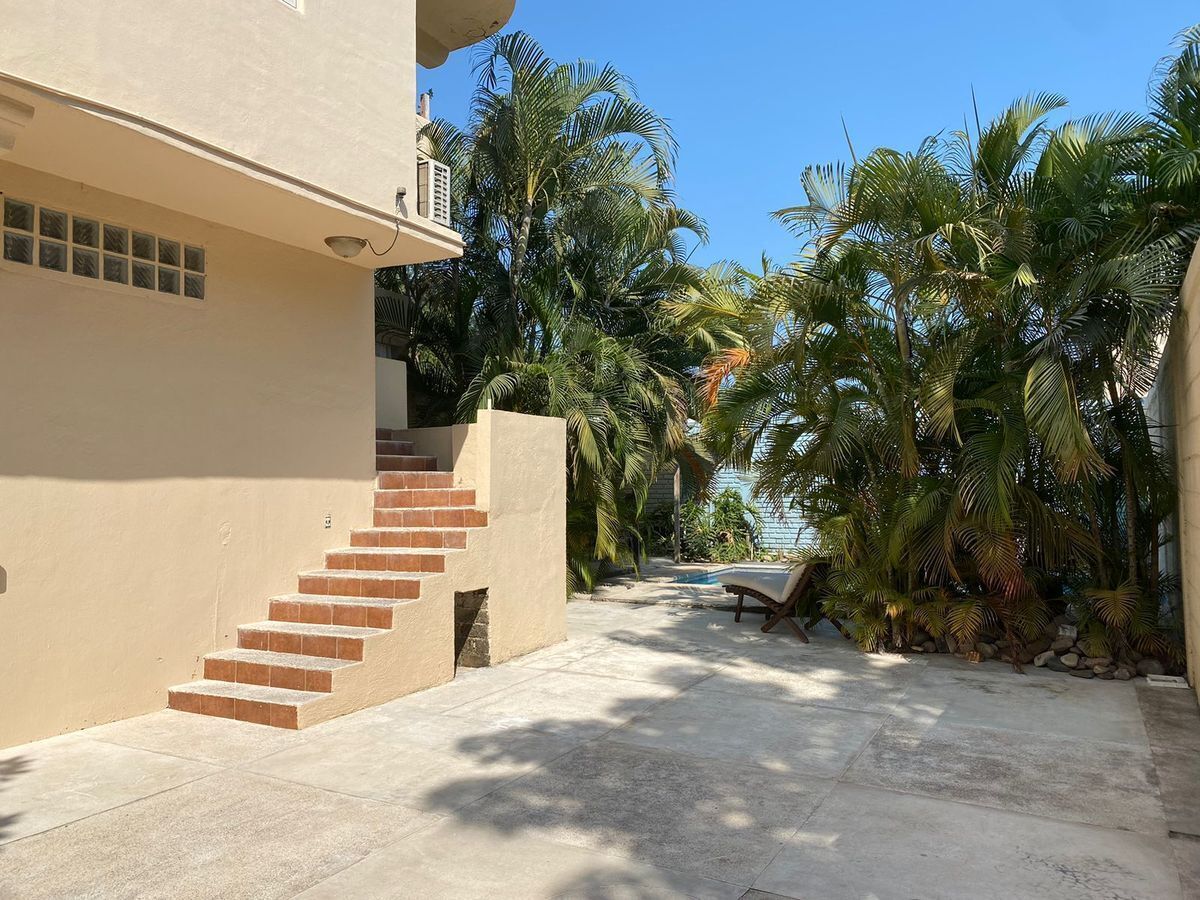 casa-en-venta-con-alberca-en-colonia-independencia-puerto-vallarta33-11763