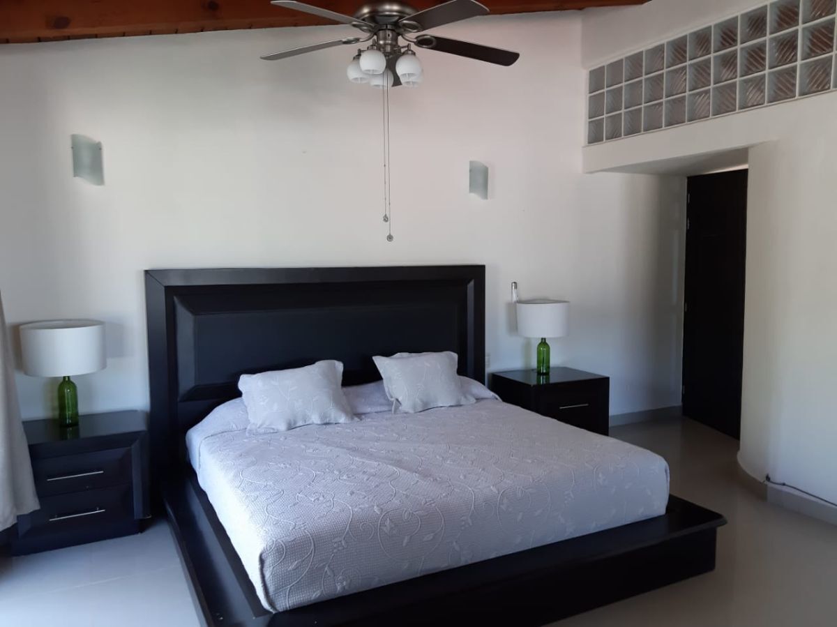 casa-en-venta-con-alberca-en-colonia-independencia-puerto-vallarta4-11763