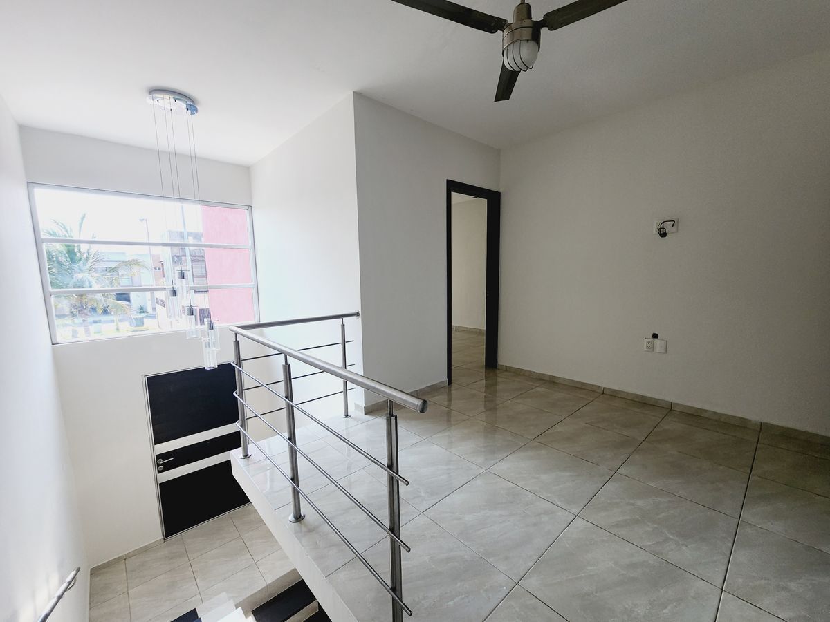 casa-en-venta-con-asador-fracc-lomas-de-la-rioja11-36499
