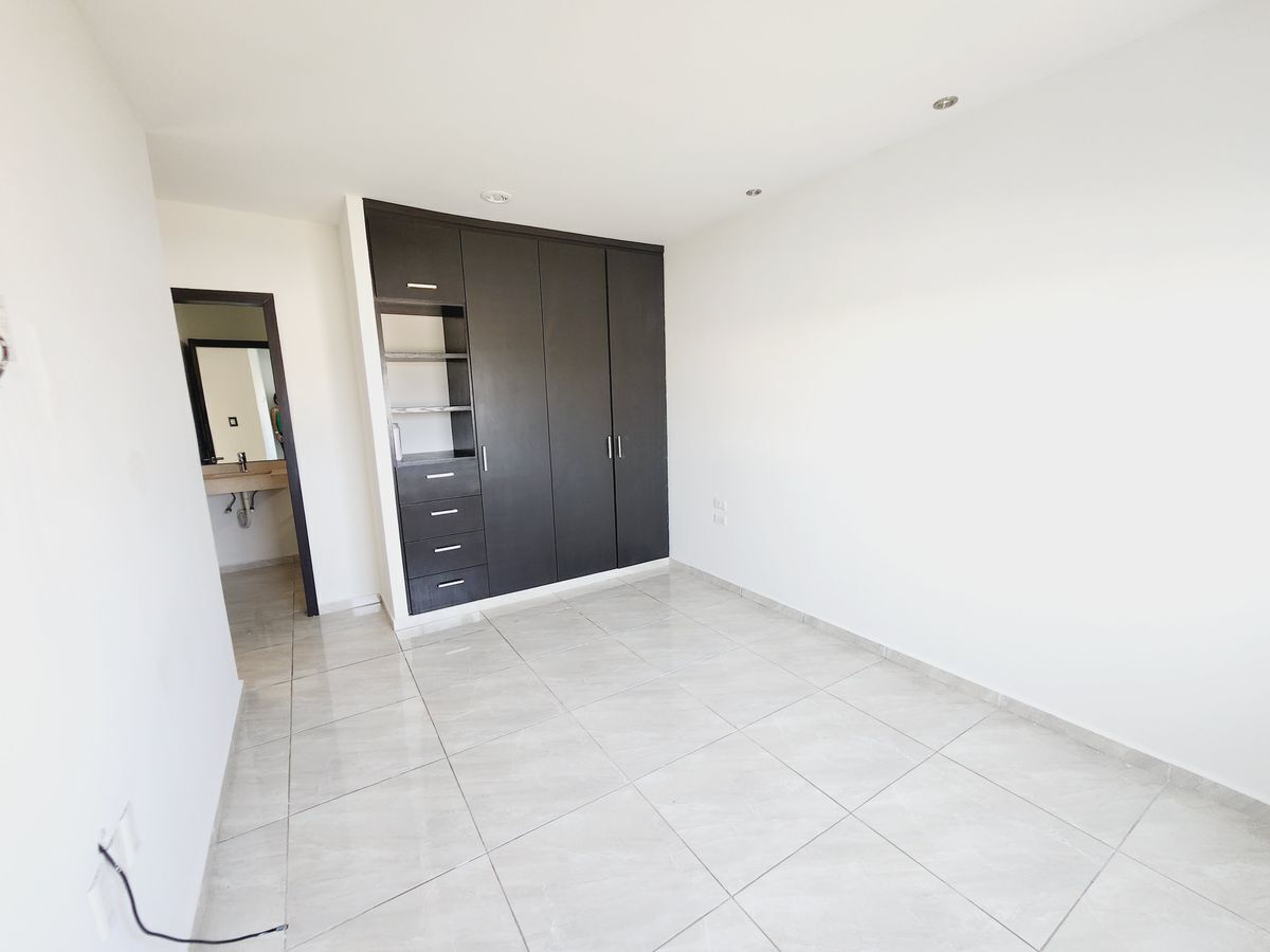 casa-en-venta-con-asador-fracc-lomas-de-la-rioja17-36499