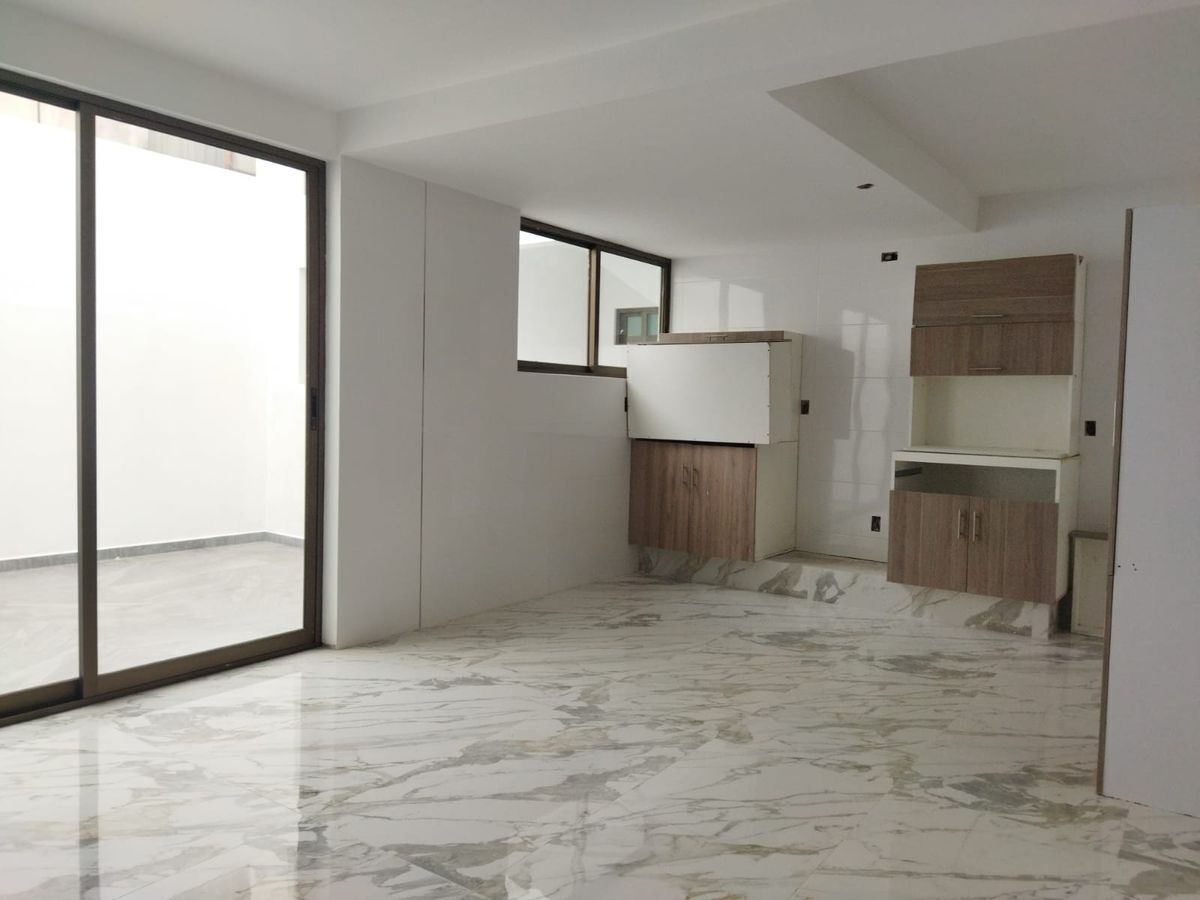 casa-en-venta-con-en-boulevares-totalmente-remodelada5-28058