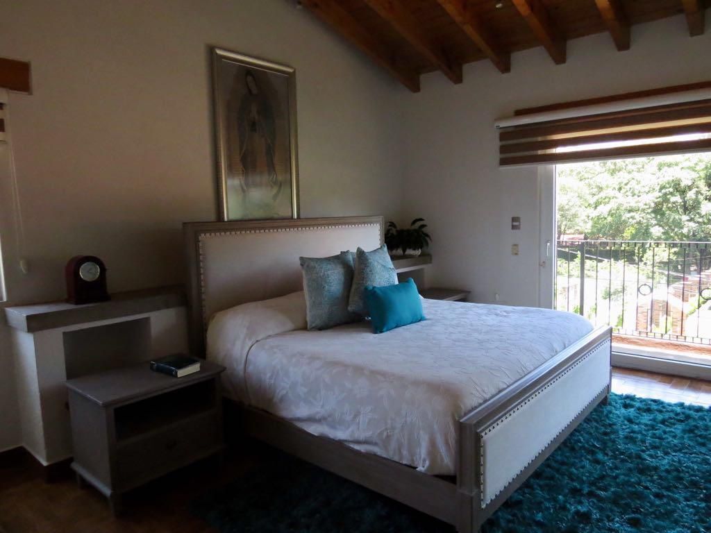 casa-en-venta-con-gran-jardn11-30302