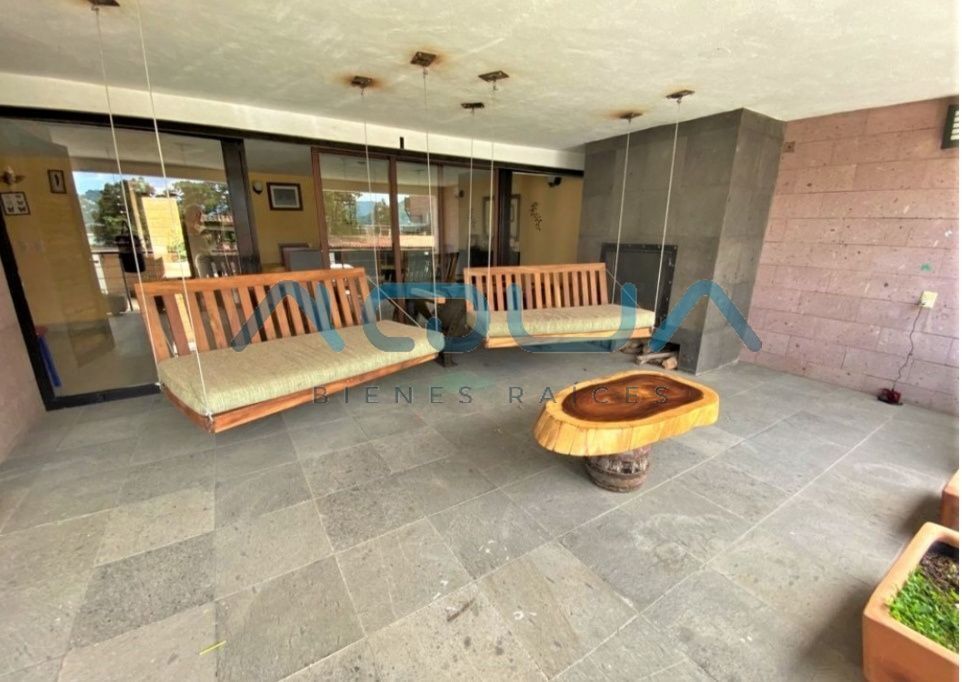 casa-en-venta-con-jacuzzi-y-vista-al-lago11-35290