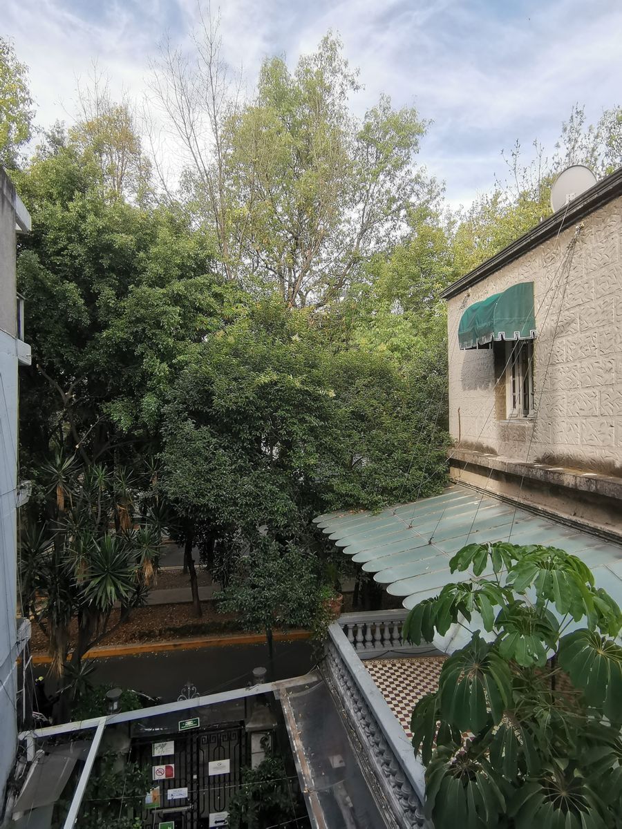 casa-en-venta-con-uso-de-suelo--calle-amsterdam45-16000