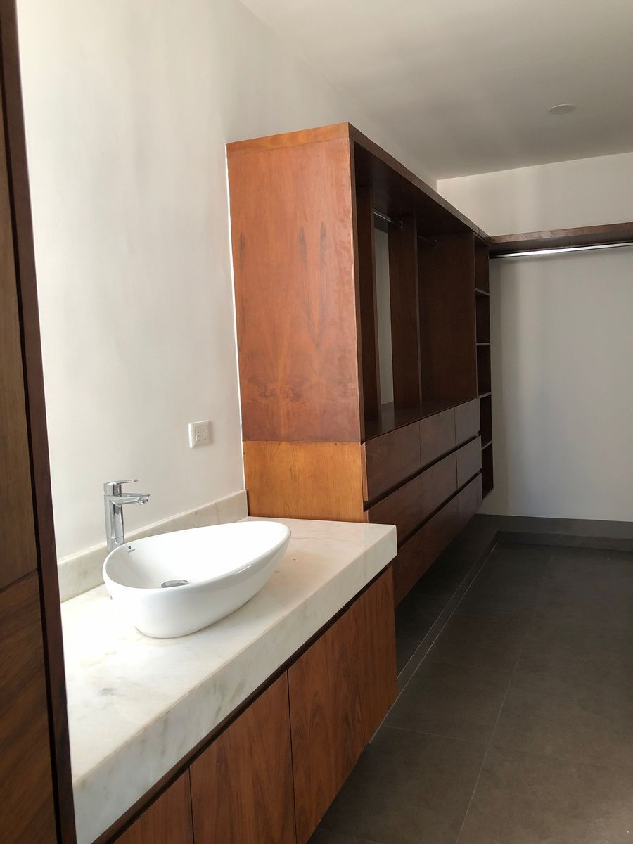 casa-en-venta-de-2-habitaciones-y-piscina-al-norte-de-mrida11-23779