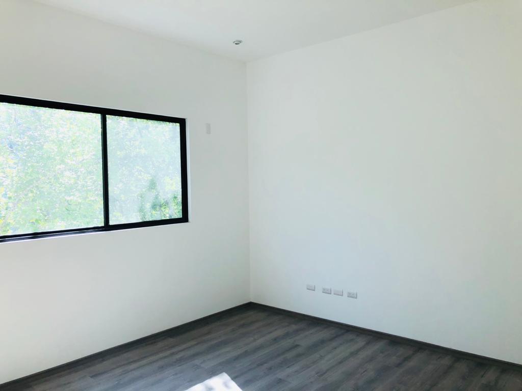 casa-en-venta-en-carretera-nacional-cerezos-residencial-monterrey-nl-alberca18-37395