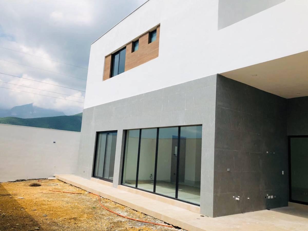 casa-en-venta-en-carretera-nacional-la-joya-residencial-monterrey-nl14-37333