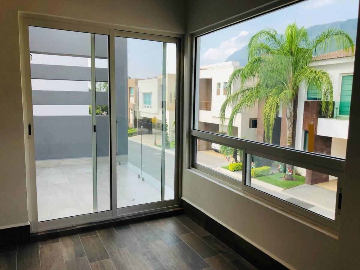 casa-en-venta-en-catujanes-carretera-nacional-monterrey-nl20-37384