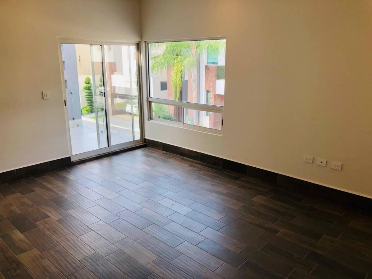 casa-en-venta-en-catujanes-carretera-nacional-monterrey-nl21-37384
