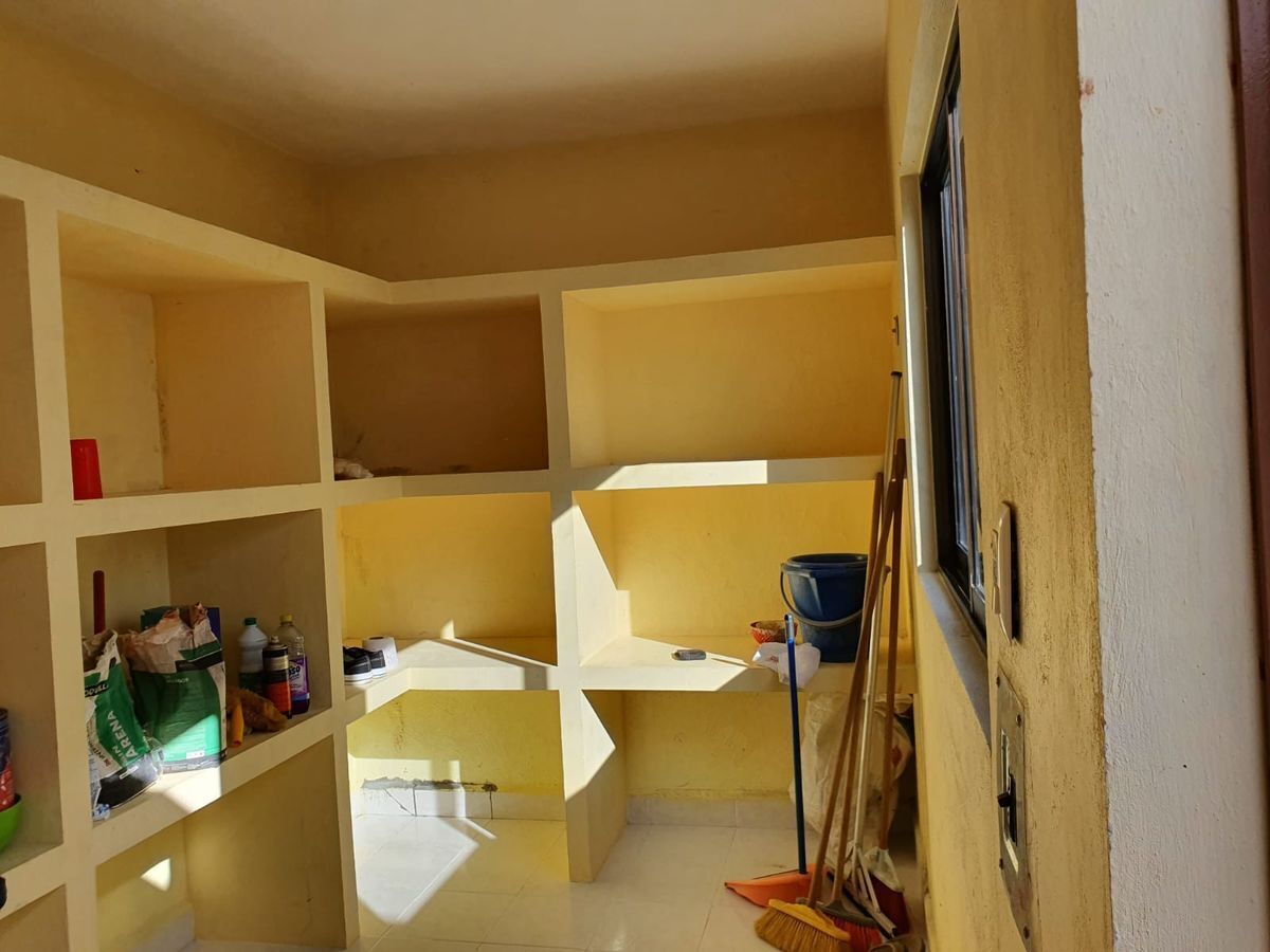 casa-en-venta-en-centro-de-mrida-propia-para-oficinas--despacho12-33707