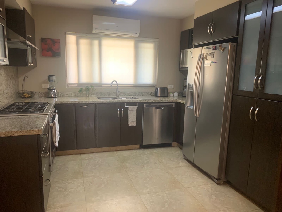 casa-en-venta-en-colinas-de-san-jeronimo3-26545