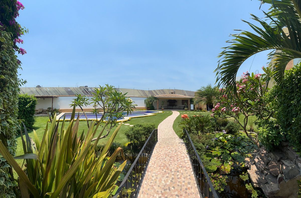 casa-en-venta-en-condominio-con-alberca-comn-en-jiutepec24-36748