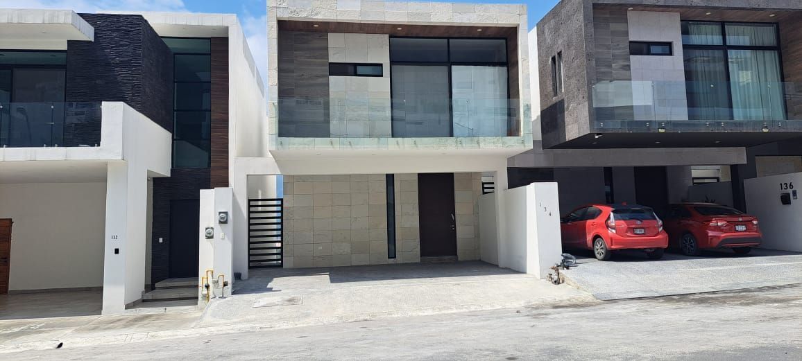 Casa en Venta en Contry Sur a Estrenar