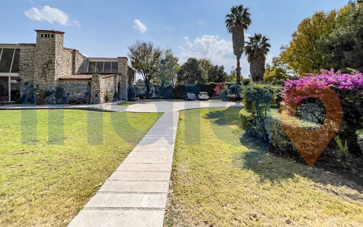 casa-en-venta-en-corregidora-el-pueblito-incluye-2-casas-despacho-y-oficinas36-30433