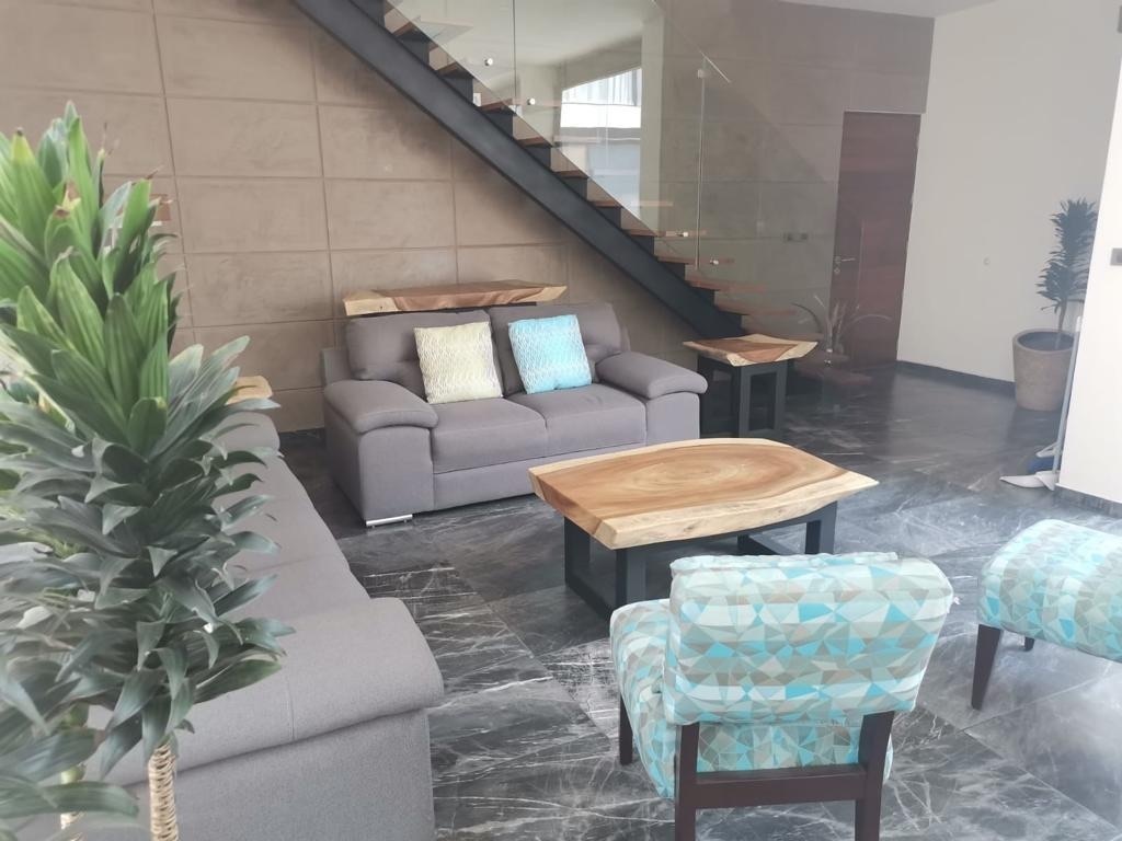 casa-en-venta-en-el-pedregal-de-vista-hermosa-con-alberca15-20260