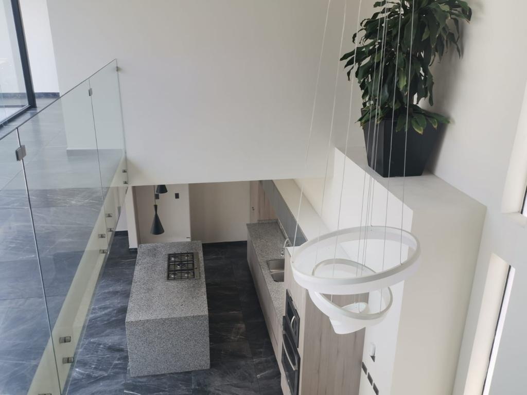casa-en-venta-en-el-pedregal-de-vista-hermosa-con-alberca21-20260