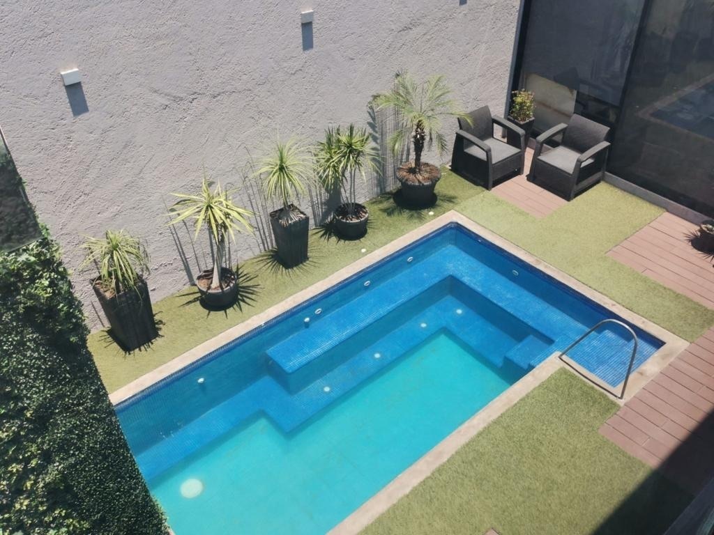casa-en-venta-en-el-pedregal-de-vista-hermosa-con-alberca22-20260