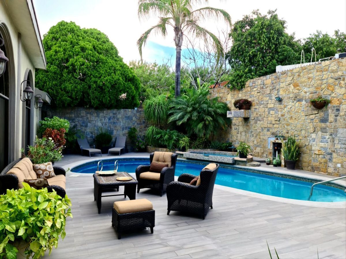 casa-en-venta-en-esquina-con-alberca-vista-hermosa-monterrey12-15084