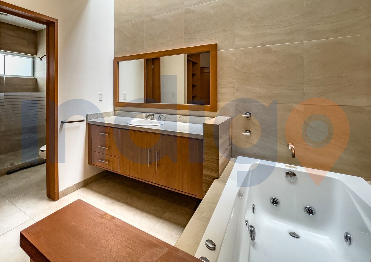 casa-en-venta-en-hacienda-real-tejeda-corregidora-recmara-principal-en-pb32-30430