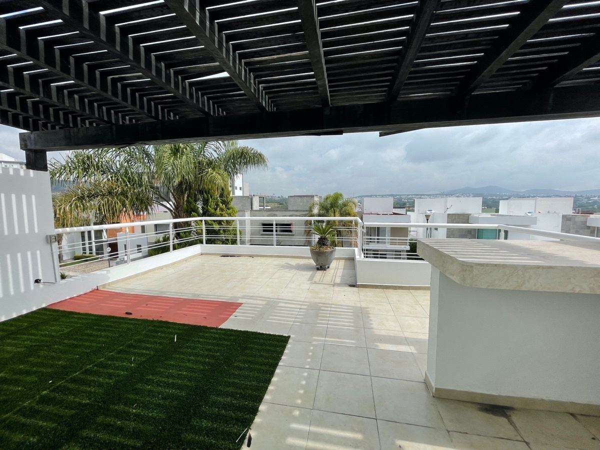 casa-en-venta-en-juriquilla-con-alberca-propia26-11633