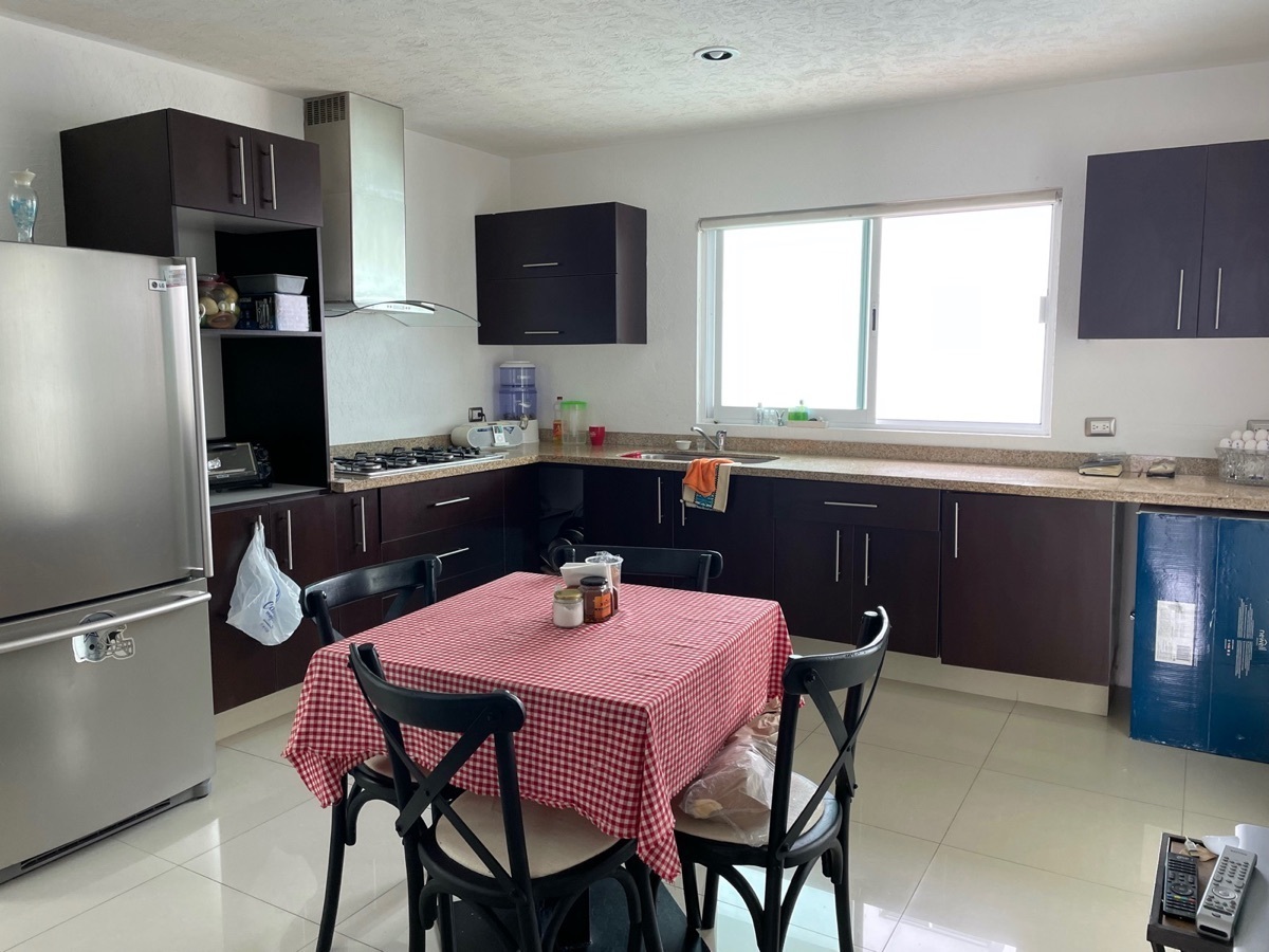 casa-en-venta-en-juriquilla-con-alberca-propia3-11633