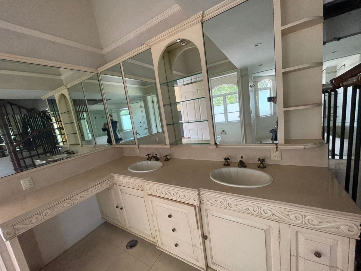 casa-en-venta-en-lomas-country-club-con-seguridad-cerca-de-la-entrada10-27817