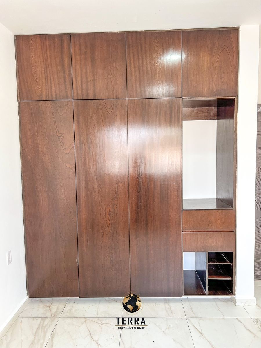 casa-en-venta-en-lomas-de-la-rioja-con-alberca7-37677
