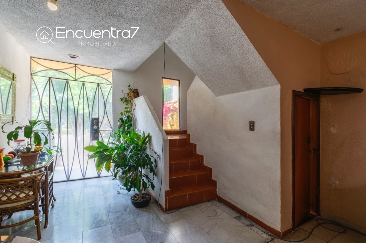 casa-en-venta-en-lomas-de-las-palmas--para-remodelar19-32371