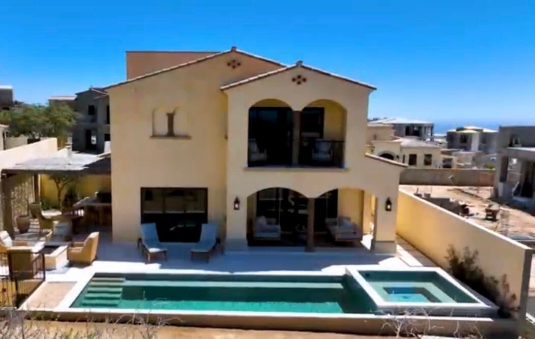 CASA EN VENTA EN LOS CABOS