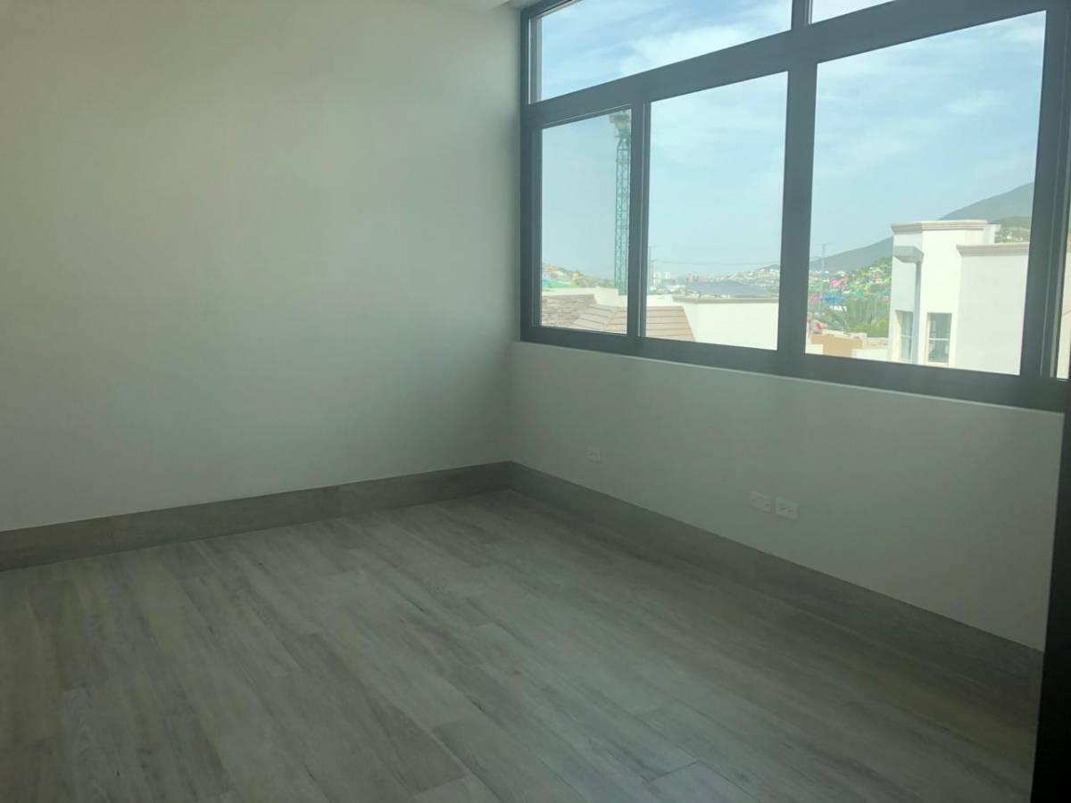 casa-en-venta-en-privanzas-valle-oriente-san-pedro-garza-garcia-nl10-37339