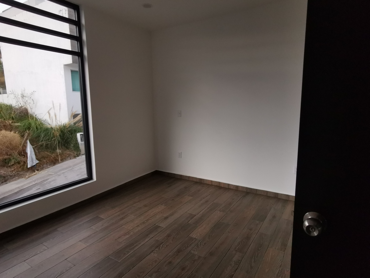 casa-en-venta-en-residencial-lago-esmeralda11-22873