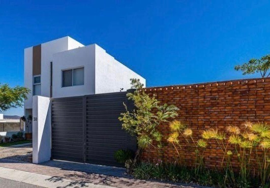 CASA EN VENTA EN SAN ISIDRO JURIQUILLA