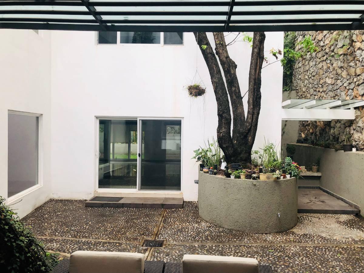casa-en-venta-en-valle-de-san-ngel--zona-chipinque-san-pedro-nl16-37379