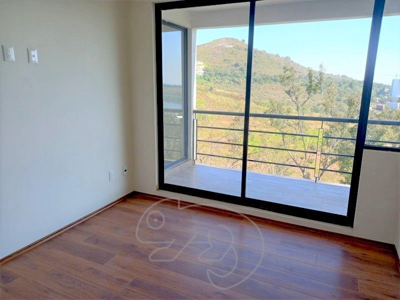 casa-en-venta-en-zona-esmeralda-con-vista-a-la-presa7-25569